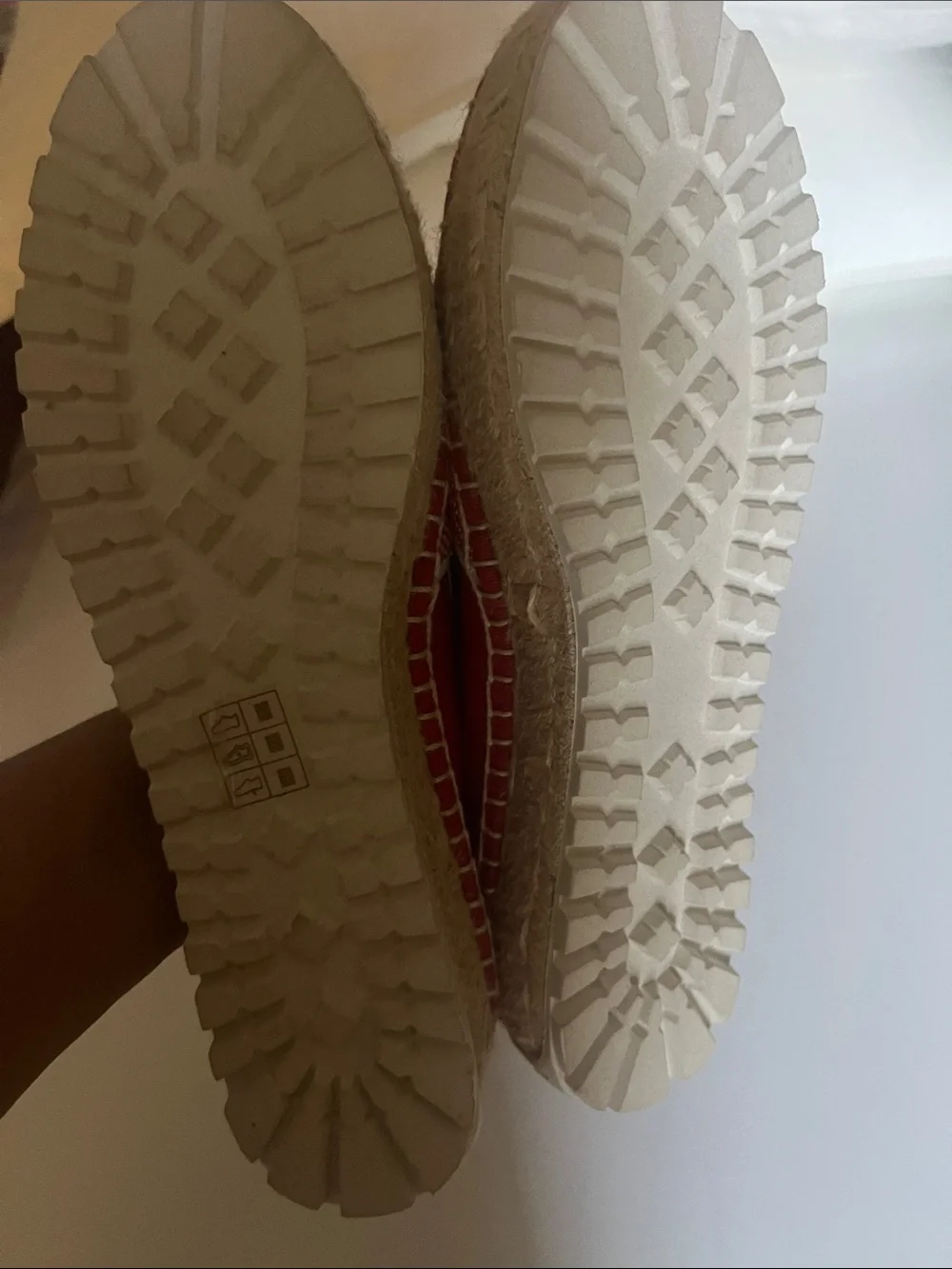 Women’s Size 8.5 M Tory Burch Red Logo Slip-On Espadrilles